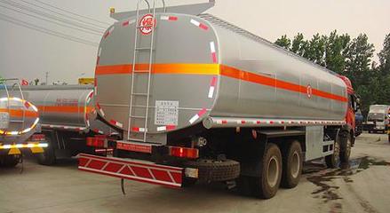 運(yùn)油車(chē)報(bào)價(jià)、圖片、行情_(kāi)運(yùn)油車(chē)最新價(jià)格_湖北合力專用汽車(chē)制造集團(tuán)公司報(bào)價(jià)