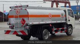 東風(fēng)加油車(chē)與小型加油車(chē) 隨州市永信汽車(chē)配件廠的運(yùn)油車(chē)廠家直銷(xiāo)選擇